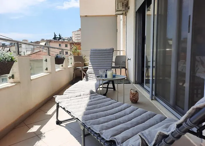 Daire Blue Fish Saranda Apartment *