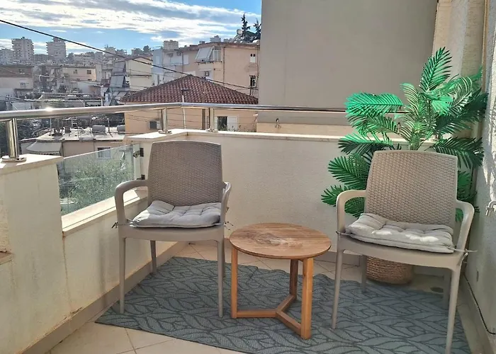 Blue Fish Saranda Apartment Daire *